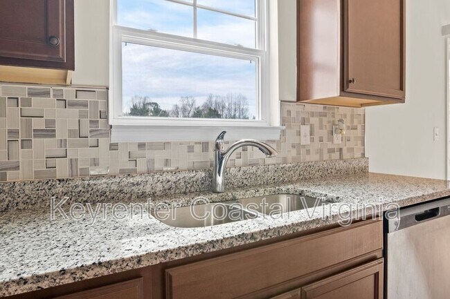 Foto del edificio - 305 Tarn Ct