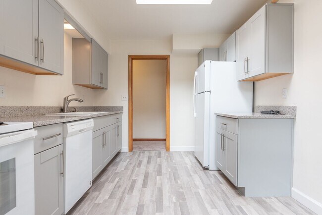 Foto del edificio - 7222-7224-7224 NE Tillamook St