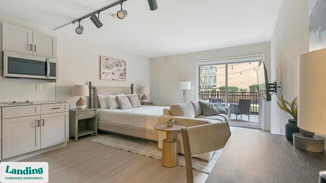 Foto del edificio - 2717 Capital Blvd