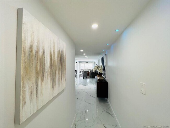 Foto del edificio - 10044 S Ocean Dr