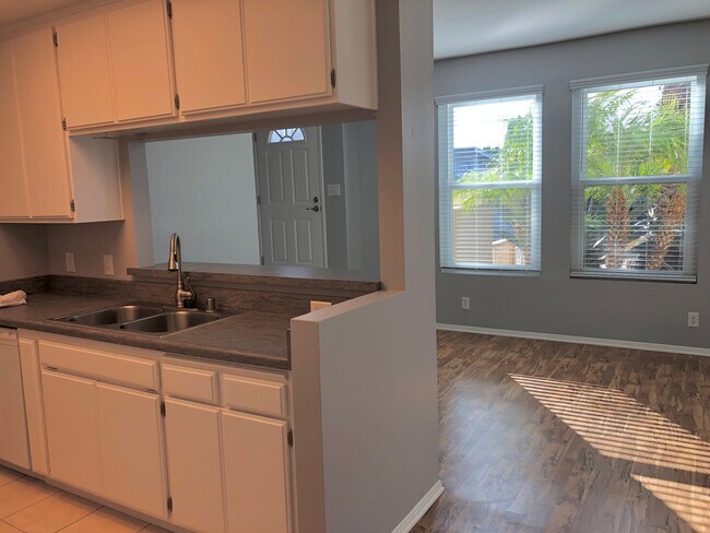 Cocina - 186 Hurst Ave