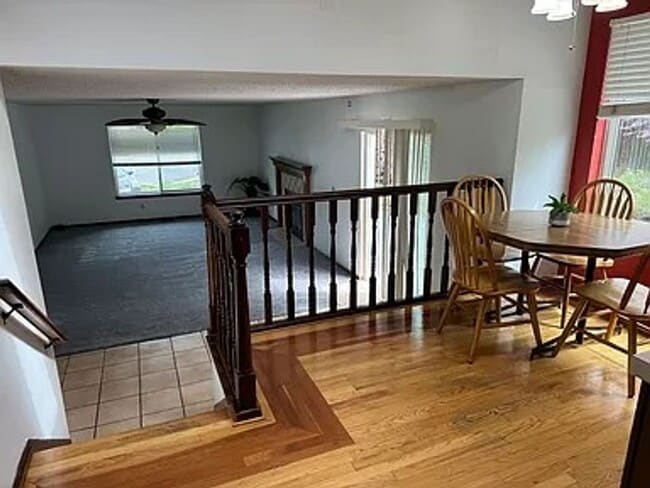 Building Photo - 4BR/4BA Updated Home with Finished Basement Suite & Landscaped Yard