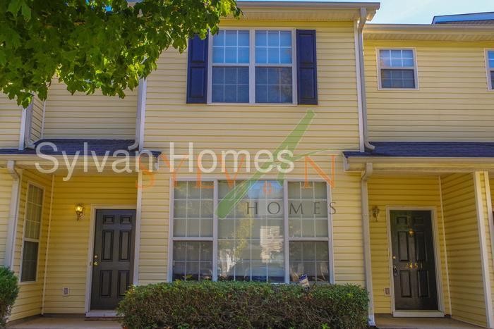 Foto principal - 2451 Brianna Dr