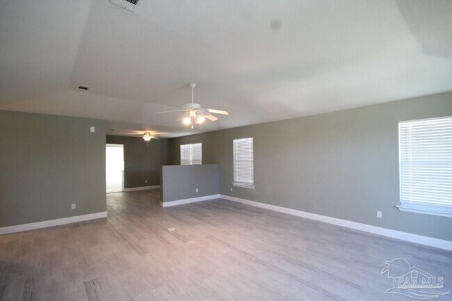 Foto del edificio - 2437 Gulf Breeze Ave