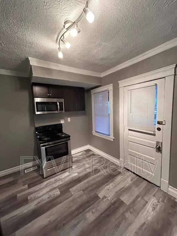Foto del edificio - 2622 Hampshire Rd