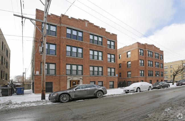 Primary Photo - 7201 S Constance Ave