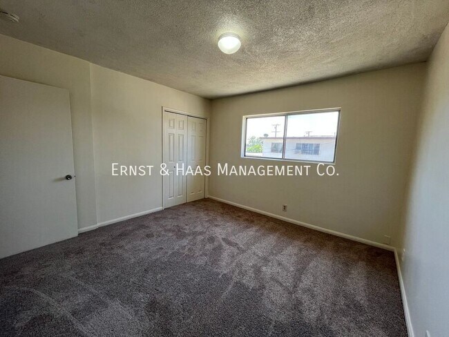 Foto del edificio - 5940 Atlantic Ave