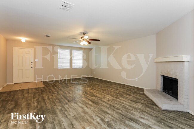 Foto del edificio - 1413 Erin Ct