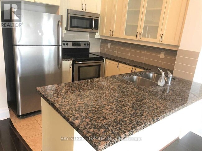 Building Photo - 111 Upper Duke Crescent