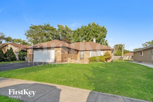 Foto del edificio - 18519 Carriage Ln