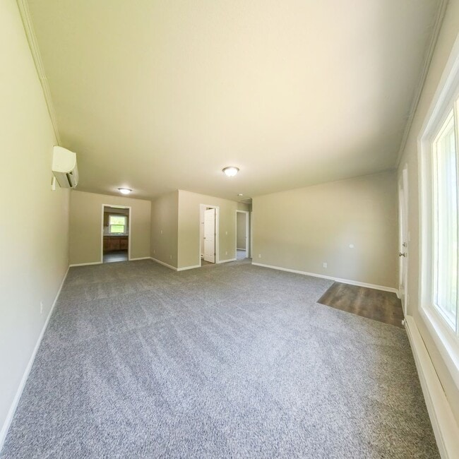 Building Photo - Updated 3 Bedroom with Attached Garage