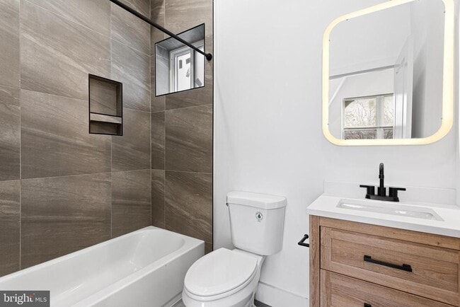 Building Photo - 2317 N 33rd St