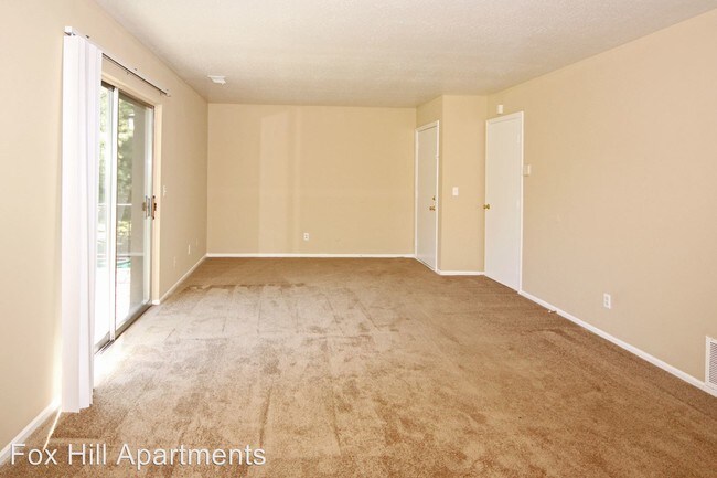 Foto del edificio - 1349 Saddlebrook Ct W