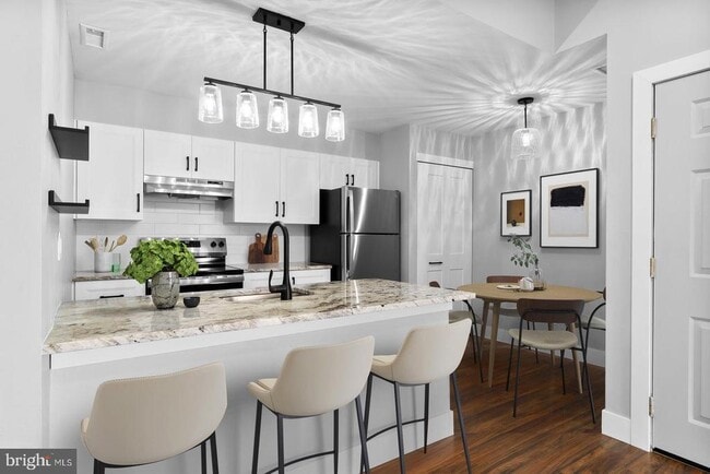 Foto del edificio - 118 Ashton Ct