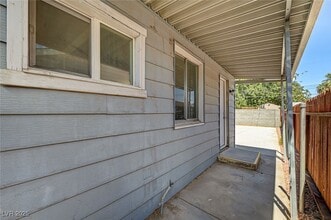 Building Photo - 1405 E Bridger Ave