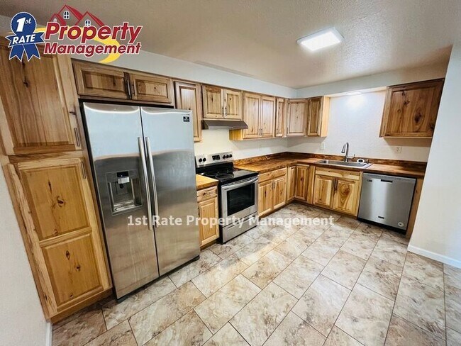 Foto del edificio - 4350 W Rose Hl St