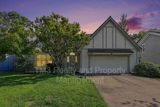 Building Photo - 10313 W 131st St