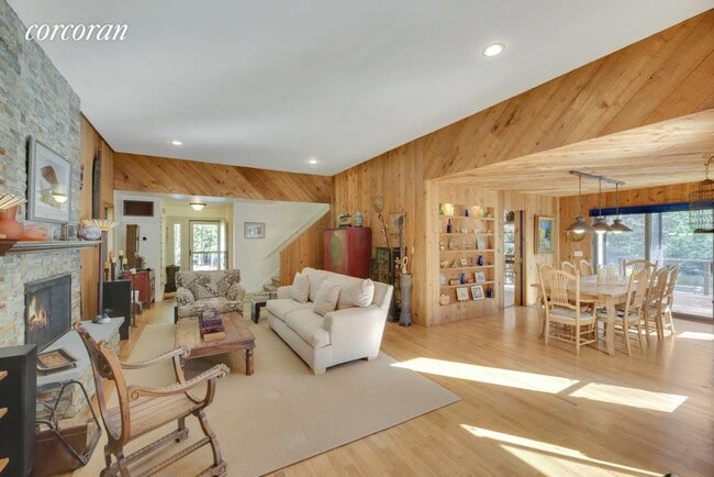 Building Photo - 1 Spread Oak Ln