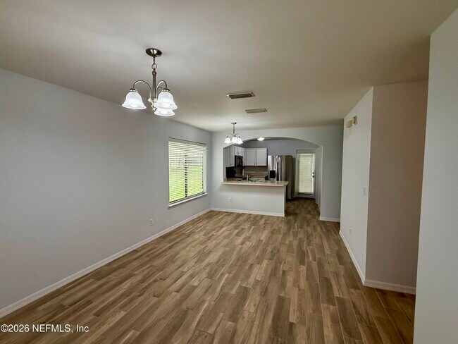 Building Photo - 622 Briar Way Ln