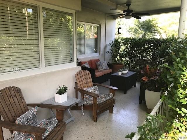 Building Photo - 4780  Pine Tree Dr  5