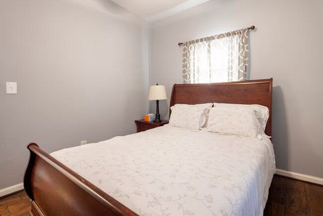 Foto del edificio - 4219 Foote St NE