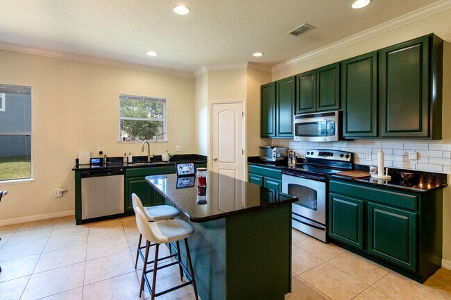 Building Photo - 3995 Aria Dr