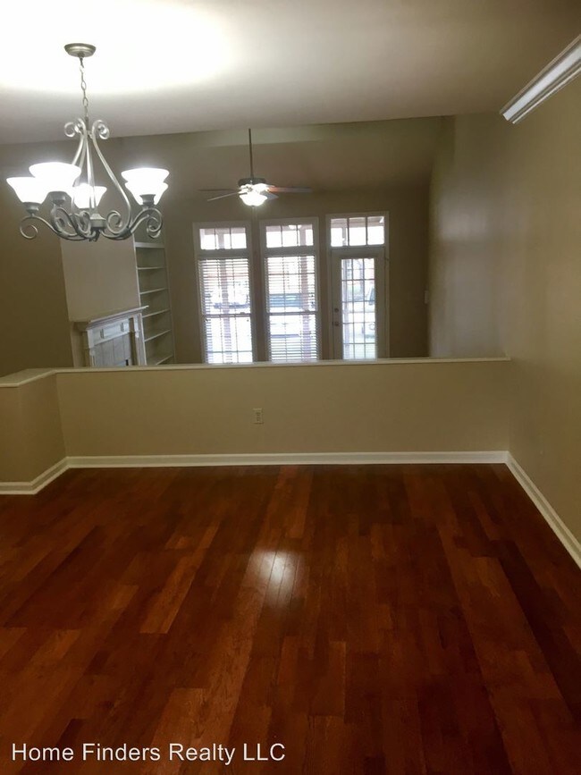 Foto del edificio - 7906 Jefferson Place Blvd