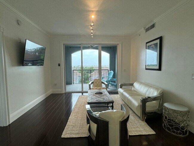 Foto del edificio - 1660 Renaissance Commons Blvd