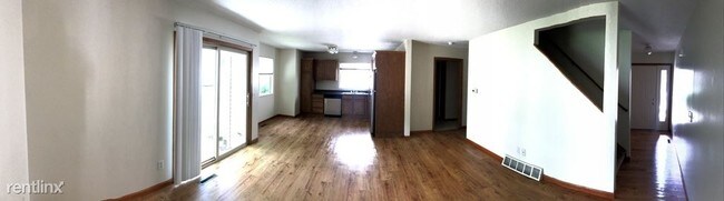 Foto del edificio - 3 br, 2.5 bath  - 6214 Loretta Ln