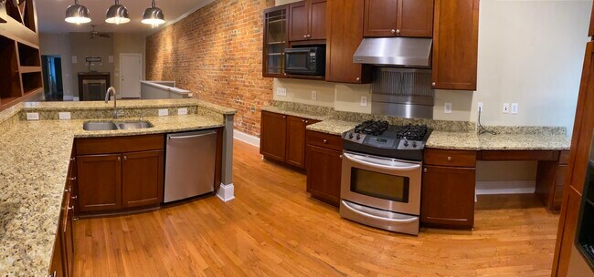 Kitchen - 11 W 3rd Ave