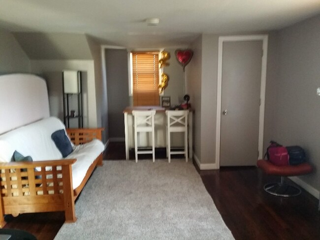 Foto del edificio - 126 Clover Hill St