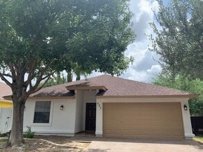 Building Photo - 421 Cinnamon Teal Loop