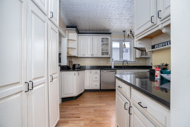 Foto del edificio - 308 Ballston Ave