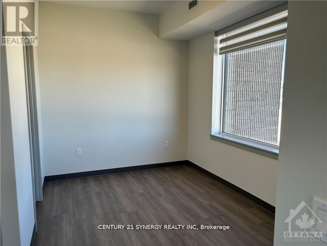 Building Photo - 787 Principale St