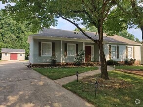 Building Photo - 7236 Walnut Wood Dr