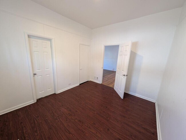 Foto del edificio - 323 Park St