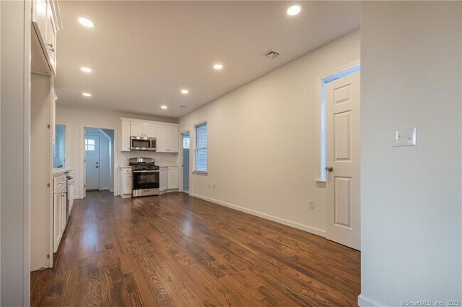 Foto del edificio - 340 Pleasantview Ave