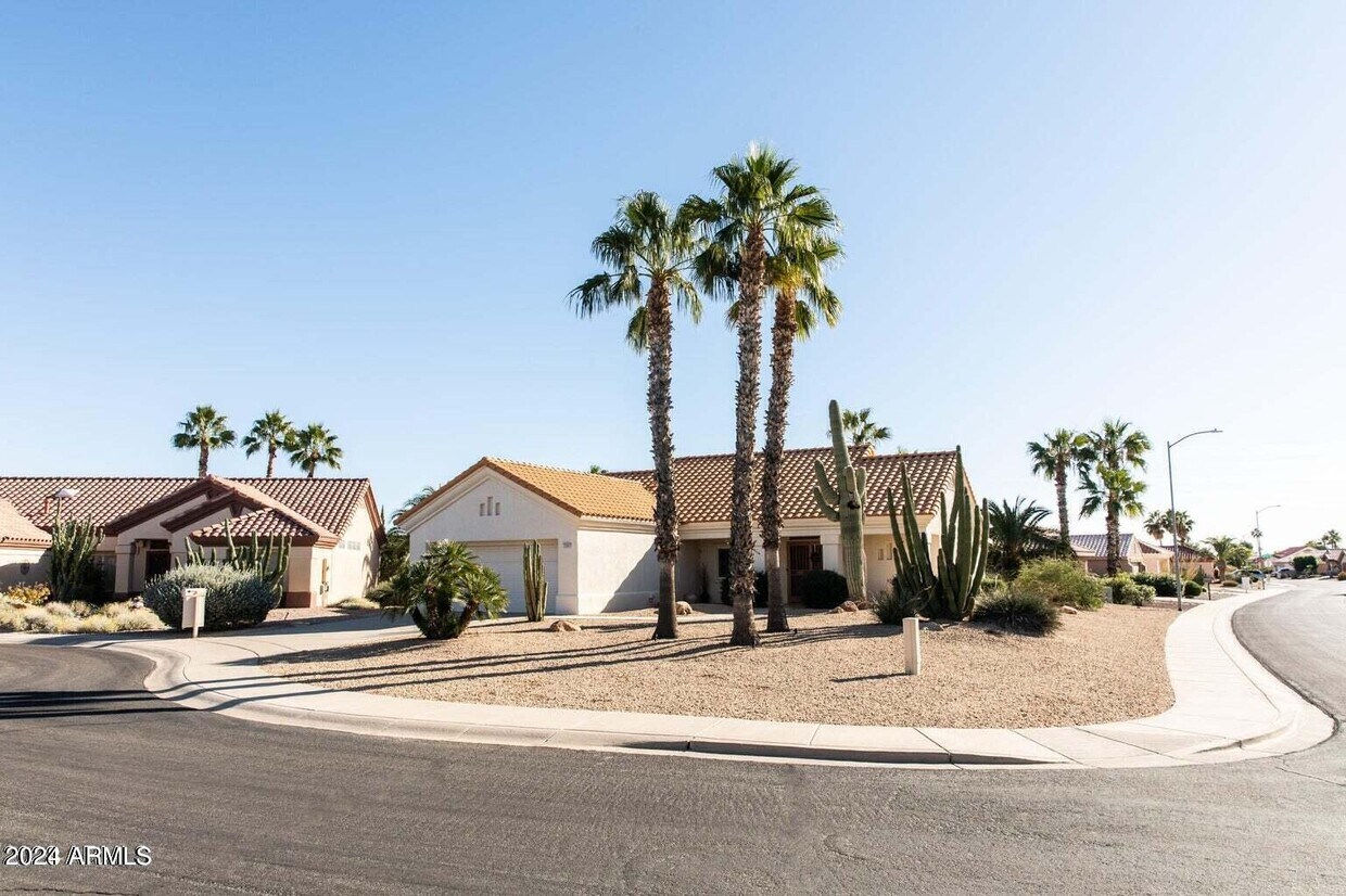 Foto principal - 22807 N Las Vegas Dr