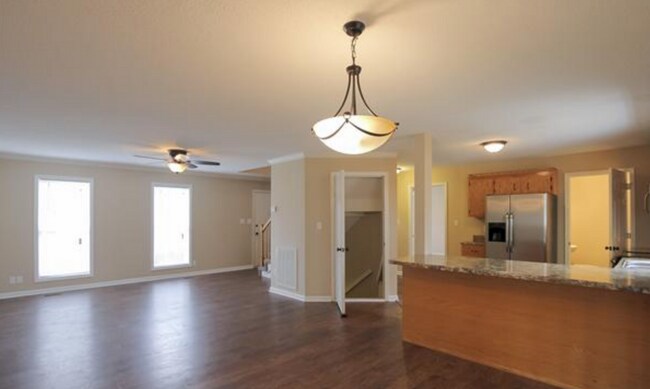 Foto del edificio - 2691 Elkmont Dr