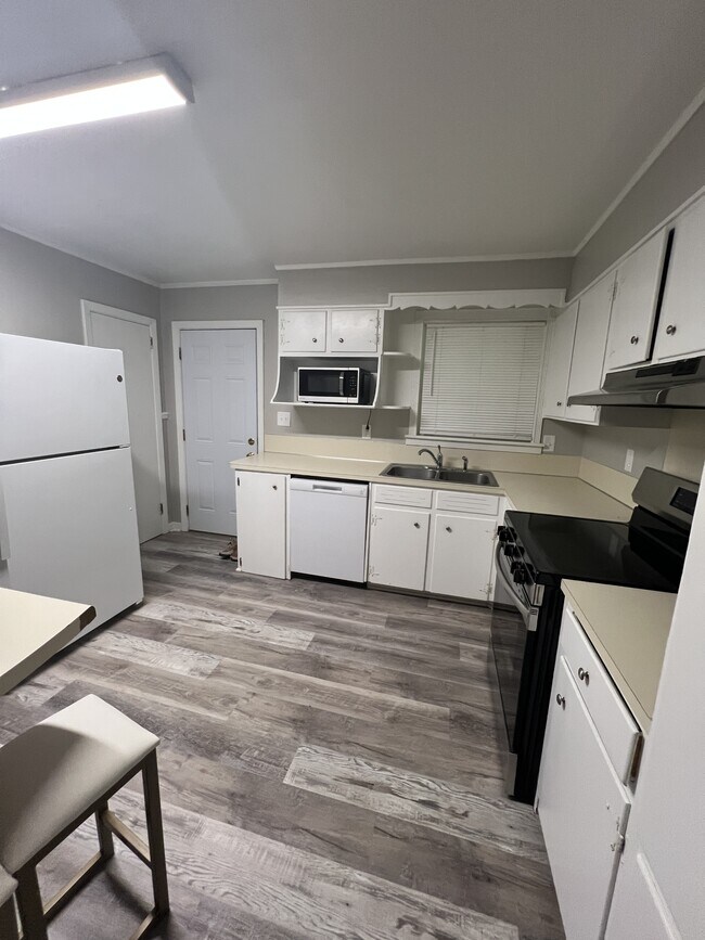 Foto del edificio - 3044 Green Valley Rd