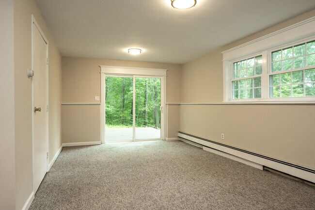 Building Photo - 22 Caroline Dr