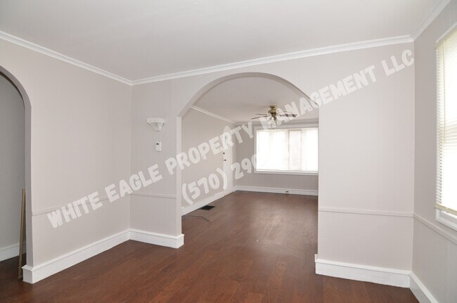 Foto del edificio - 319 Front St