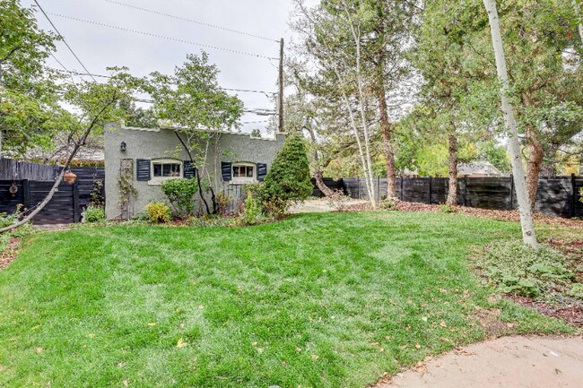 Foto del edificio - 2105 S Fillmore St