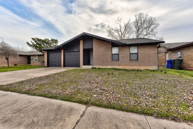 Foto del edificio - Gorgeous 3BD/2BTH Home Minutes from I-35 a...