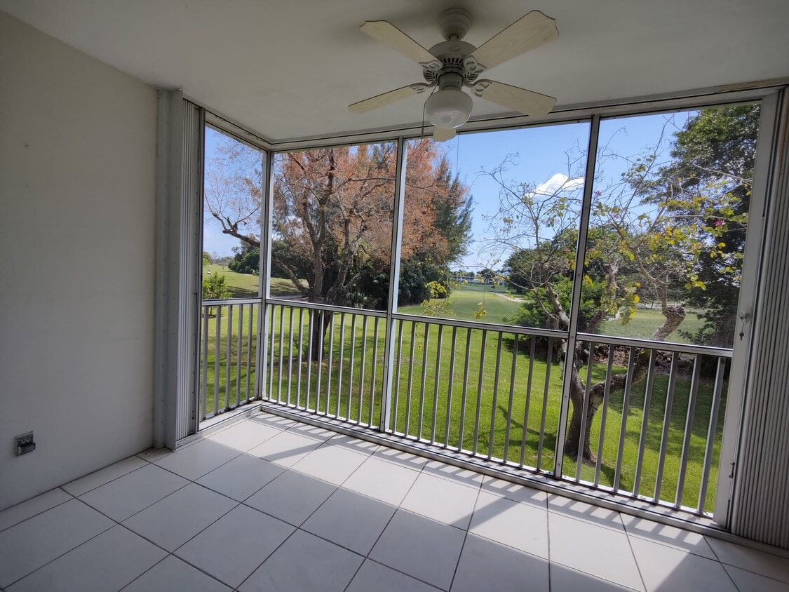 3200 N Palm Aire Dr Unit 208, Pompano Beach, FL 33069 Condo for Rent
