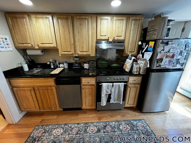 Foto del edificio - 232 Cambridge St