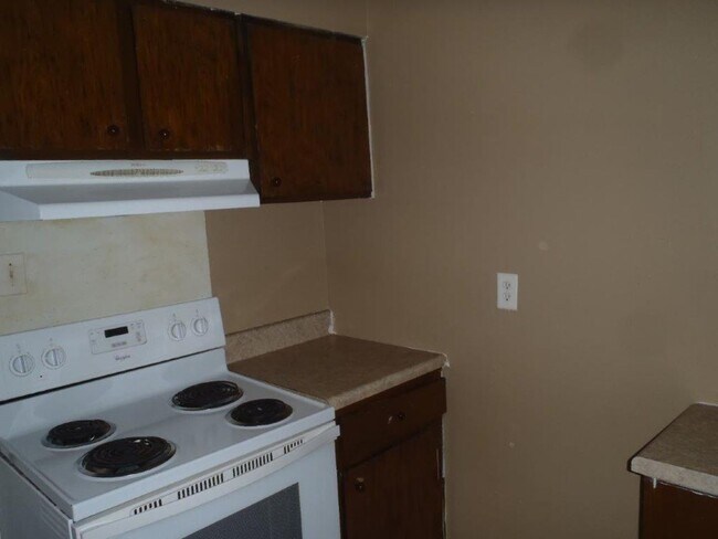 Foto del edificio - Awesome Duplex For Rent COMING SOON!