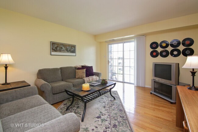 Foto del edificio - 1619 N Windsor Dr
