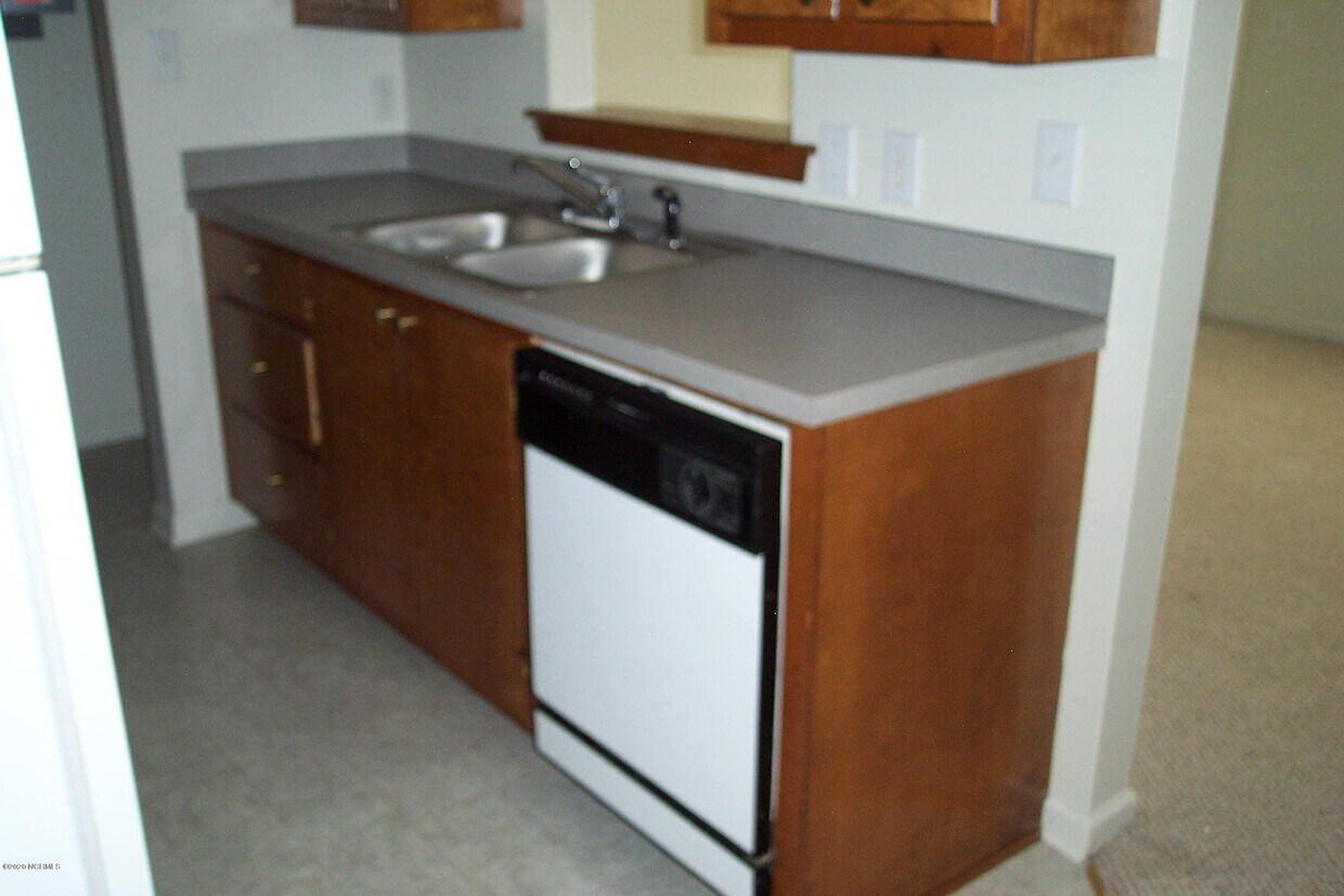 Foto del edificio - 1217 E Fire Tower Rd