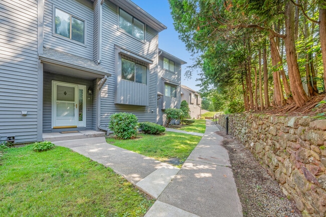 Building Photo - 250 Conestoga Way